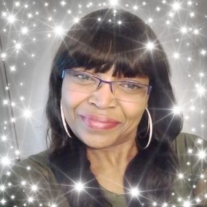 Meet your Posher, Stacye